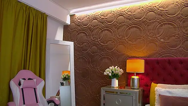 Snapshot of IrisMonn chatting on March 2025 06:36:01 AM IrisMonn online show from March 2025 06:36:01 AM