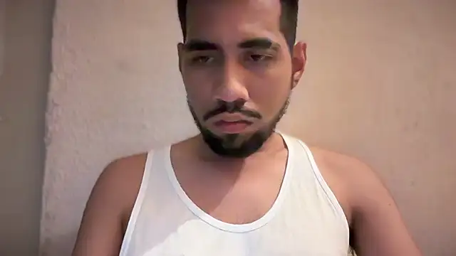 Snapshot of EnriquePersian197 chatting on January 2025 08:38:02 PM EnriquePersian197 online show from January 2025 08:38:02 PM