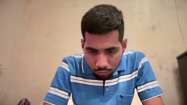 Snapshot of EnriquePersian197 chatting on January 2025 01:51:02 AM EnriquePersian197 online show from January 2025 01:51:02 AM