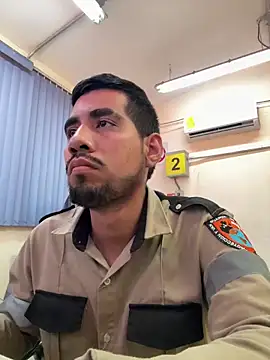 Snapshot of EnriquePersian197 chatting on February 2025 06:28:01 PM EnriquePersian197 online show from February 2025 06:28:01 PM