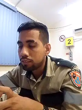 Snapshot of EnriquePersian197 chatting on February 2025 01:10:01 AM EnriquePersian197 online show from February 2025 01:10:01 AM