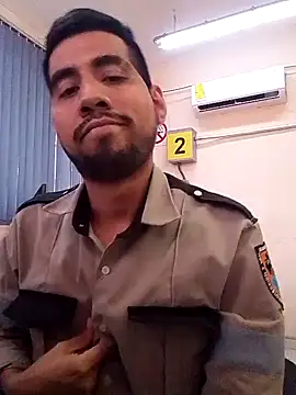 Snapshot of EnriquePersian197 chatting on February 2025 05:51:02 PM EnriquePersian197 online show from February 2025 05:51:02 PM