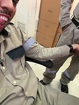 Snapshot of EnriquePersian197 chatting on March 2025 12:25:02 AM EnriquePersian197 online show from March 2025 12:25:02 AM