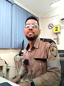 Snapshot of EnriquePersian197 chatting on October 2025 03:21:02 PM EnriquePersian197 online show from October 2025 03:21:02 PM