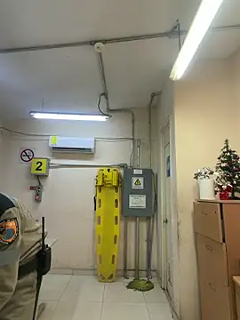 Snapshot of EnriquePersian197 chatting on December 2025 12:42:02 PM EnriquePersian197 online show from December 2025 12:42:02 PM