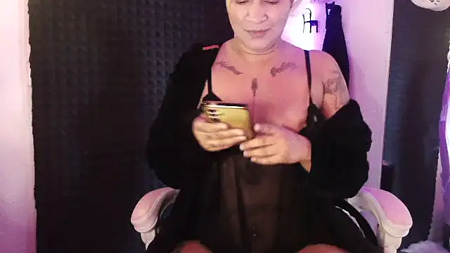 Snapshot of Jaylaloveofficial chatting on February 2025 10:29:01 AM Jaylaloveofficial online show from February 2025 10:29:01 AM