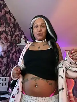 Snapshot of Jaylaloveofficial chatting on February 2026 08:06:01 PM Jaylaloveofficial online show from February 2026 08:06:01 PM