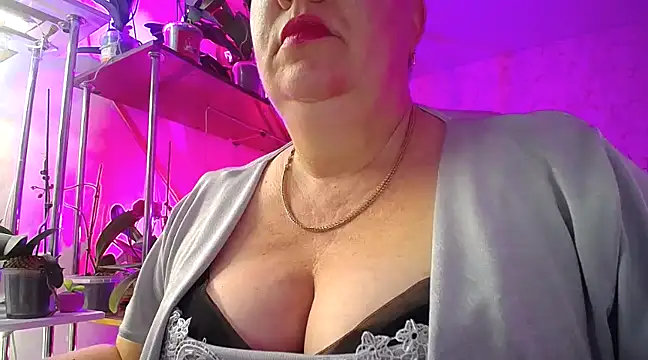 Snapshot of _Sweet_Woman chatting on January 2025 01:36:01 PM Sweet Woman online show from January 2025 01:36:01 PM