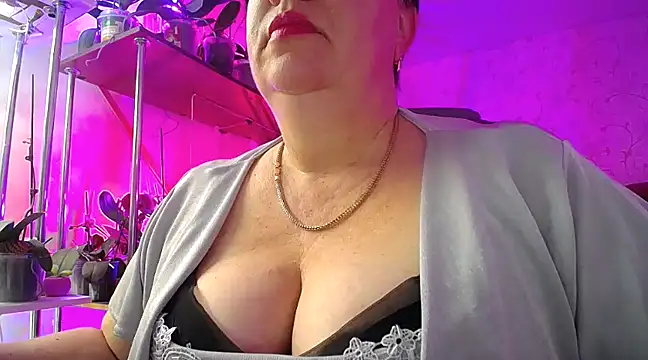 Snapshot of _Sweet_Woman chatting on February 2025 12:50:01 PM Sweet Woman online show from February 2025 12:50:01 PM