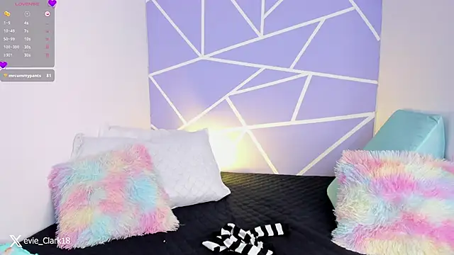 Evie Clark online show from December 2024 08:49:02 PM