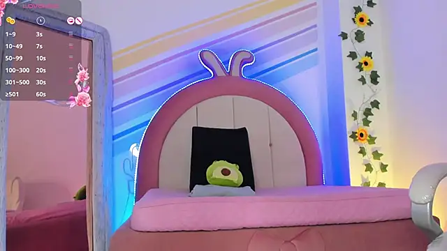 Evie Clark online show from January 2025 08:11:01 PM