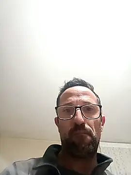 Snapshot of Porco81cazzo chatting on December 2025 07:09:01 PM Porco81cazzo online show from December 2025 07:09:01 PM