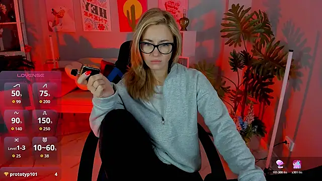 Snapshot of LadyIzabel chatting on December 2025 08:12:02 AM LadyIzabel online show from December 2025 08:12:02 AM