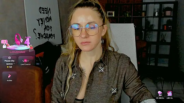 Snapshot of LadyIzabel chatting on February 2026 02:40:02 PM LadyIzabel online show from February 2026 02:40:02 PM