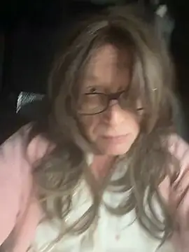 Snapshot of NinasNylonz chatting on May 2026 01:52:02 PM NinasNylonz online show from May 2026 01:52:02 PM