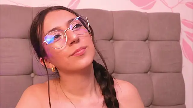 Sweet Sammy  online show from November 2025 04:00:01 AM