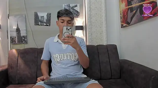 Snapshot of ryan_carter08 chatting on March 2025 12:33:02 PM ryan carter08 online show from March 2025 12:33:02 PM