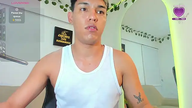 Snapshot of ryan_carter08 chatting on September 2025 03:06:01 AM ryan carter08 online show from September 2025 03:06:01 AM