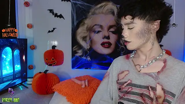 maxiy 001 online show from October 2025 04:43:01 AM