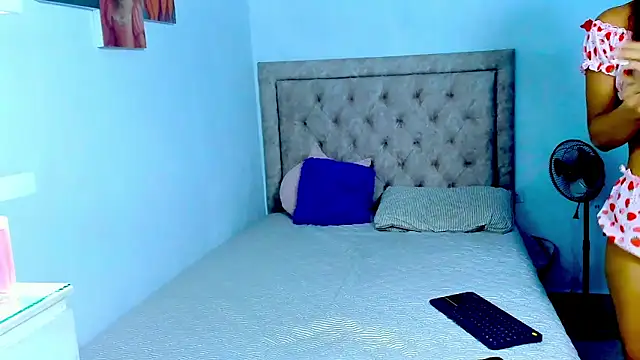 Criss Ariana online show from December 2025 03:37:02 AM