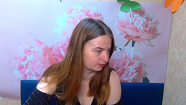 FreyaDak online show from September 2025 05:02:02 AM