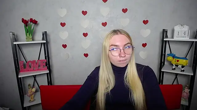 Snapshot of BeatriceFly chatting on December 2024 03:36:02 PM BeatriceFly online show from December 2024 03:36:02 PM