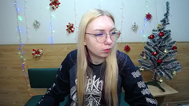 Snapshot of BeatriceFly chatting on January 2025 06:09:02 AM BeatriceFly online show from January 2025 06:09:02 AM