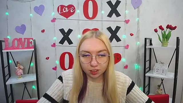 Snapshot of BeatriceFly chatting on January 2025 10:18:02 AM BeatriceFly online show from January 2025 10:18:02 AM