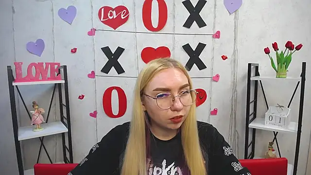 Snapshot of BeatriceFly chatting on February 2025 04:44:01 PM BeatriceFly online show from February 2025 04:44:01 PM