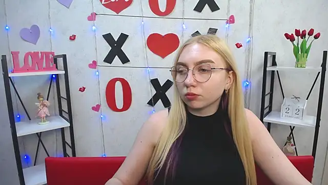 Snapshot of BeatriceFly chatting on February 2025 04:09:02 PM BeatriceFly online show from February 2025 04:09:02 PM