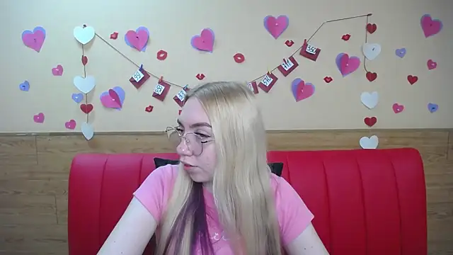 Snapshot of BeatriceFly chatting on March 2025 09:10:02 AM BeatriceFly online show from March 2025 09:10:02 AM