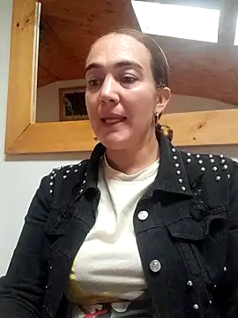 Snapshot of skayhot_ chatting on May 2026 01:08:01 PM skayhot online show from May 2026 01:08:01 PM