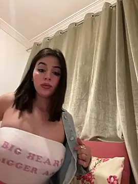 Snapshot of Hot_malak chatting on February 2025 01:27:01 AM Hot malak online show from February 2025 01:27:01 AM