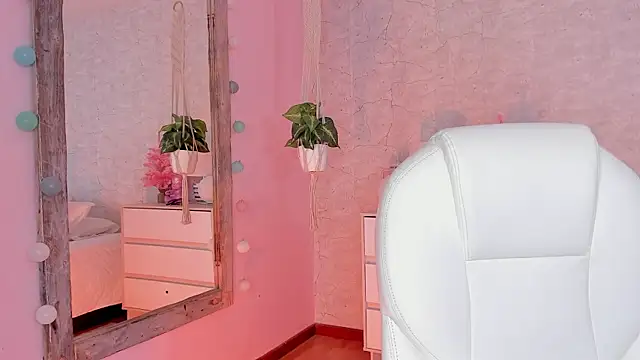 DahianaWalcott online show from December 2024 07:52:02 PM