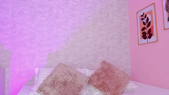 DahianaWalcott online show from January 2025 10:33:01 PM