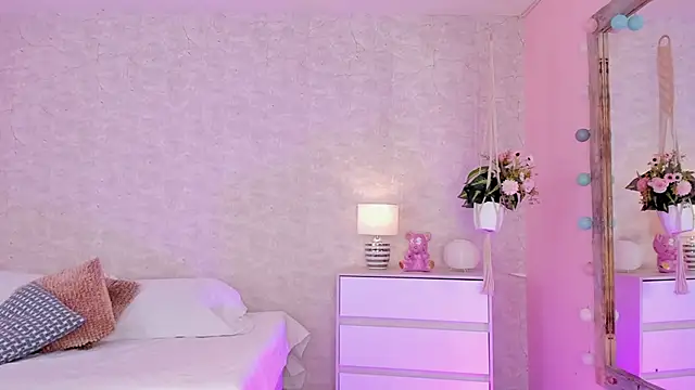 DahianaWalcott online show from March 2025 08:21:02 PM