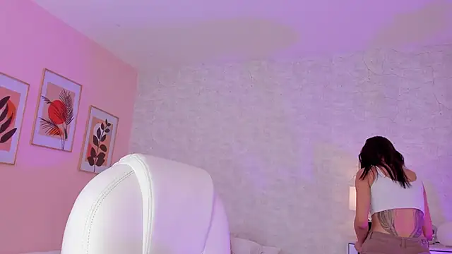 DahianaWalcott online show from March 2025 07:29:02 PM