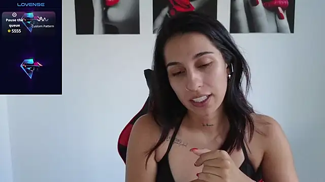 Snapshot of tammyandrade_ chatting on January 2025 10:41:02 PM tammyandrade online show from January 2025 10:41:02 PM