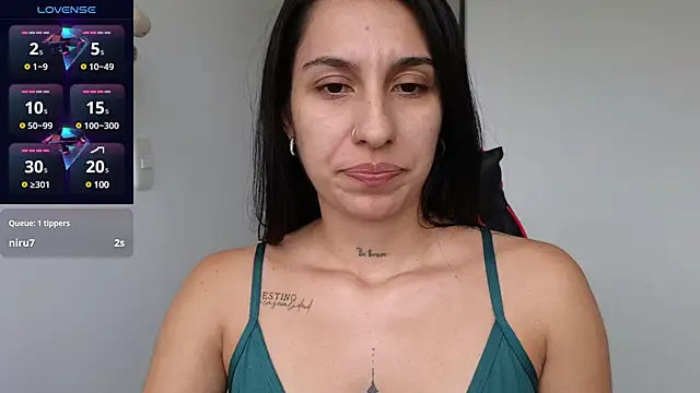 Snapshot of tammyandrade_ chatting on February 2025 08:46:01 PM tammyandrade online show from February 2025 08:46:01 PM