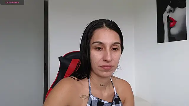 Snapshot of tammyandrade_ chatting on February 2025 02:00:02 PM tammyandrade online show from February 2025 02:00:02 PM