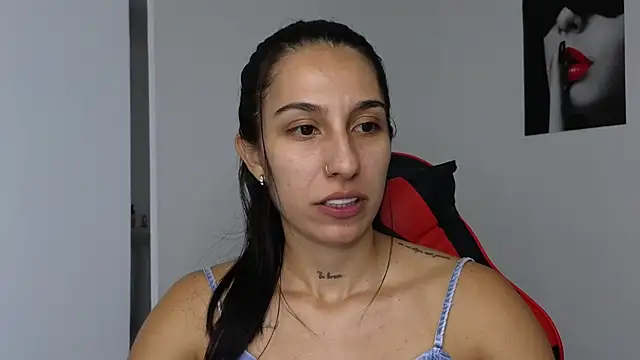 Snapshot of tammyandrade_ chatting on February 2025 10:20:02 PM tammyandrade online show from February 2025 10:20:02 PM