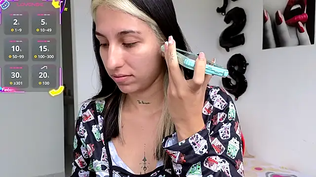 Snapshot of tammyandrade_ chatting on October 2025 03:47:02 PM tammyandrade online show from October 2025 03:47:02 PM