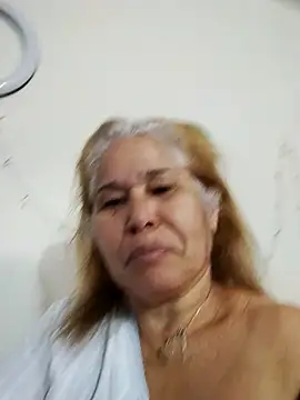 girl amada online show from September 2025 03:36:01 PM