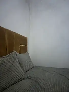 Snapshot of 7alawa-44 chatting on April 2026 11:26:01 AM 7alawa-44 online show from April 2026 11:26:01 AM