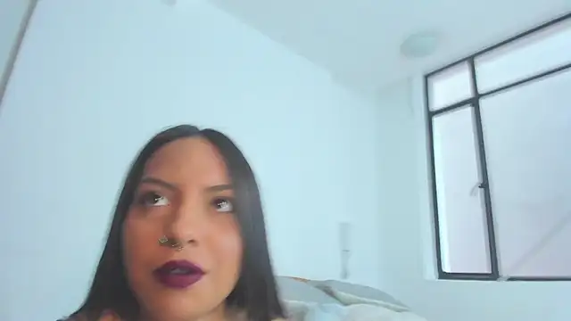 Snapshot of emiily15__ chatting on December 2024 07:22:02 PM emiily15 online show from December 2024 07:22:02 PM