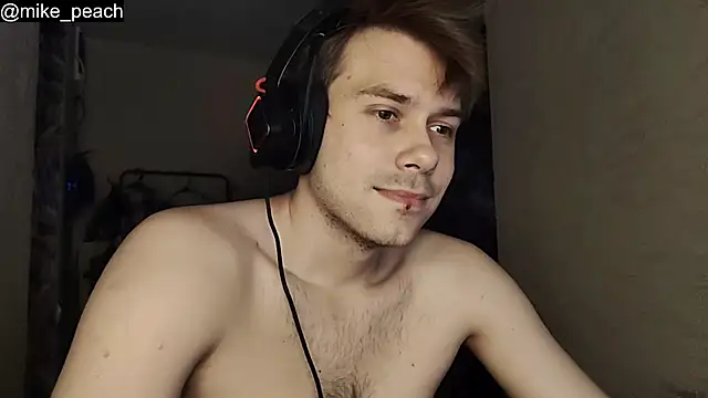 Snapshot of mike_peach chatting on November 2025 08:28:01 AM mike peach online show from November 2025 08:28:01 AM