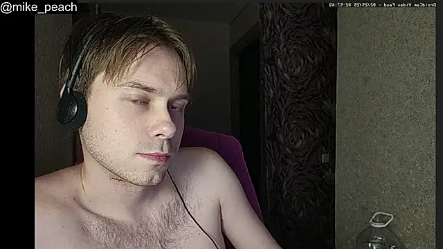 Snapshot of mike_peach chatting on February 2026 11:58:02 PM mike peach online show from February 2026 11:58:02 PM