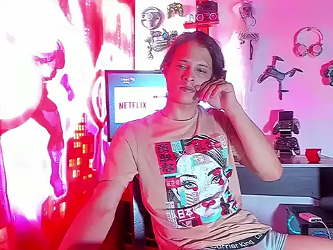 LilOwen  online show from June 2026 07:45:02 PM