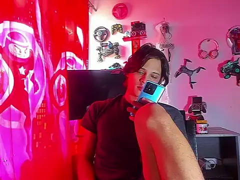 LilOwen  online show from June 2026 05:37:01 PM