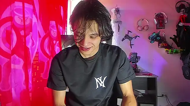 LilOwen  online show from June 2026 07:48:01 PM